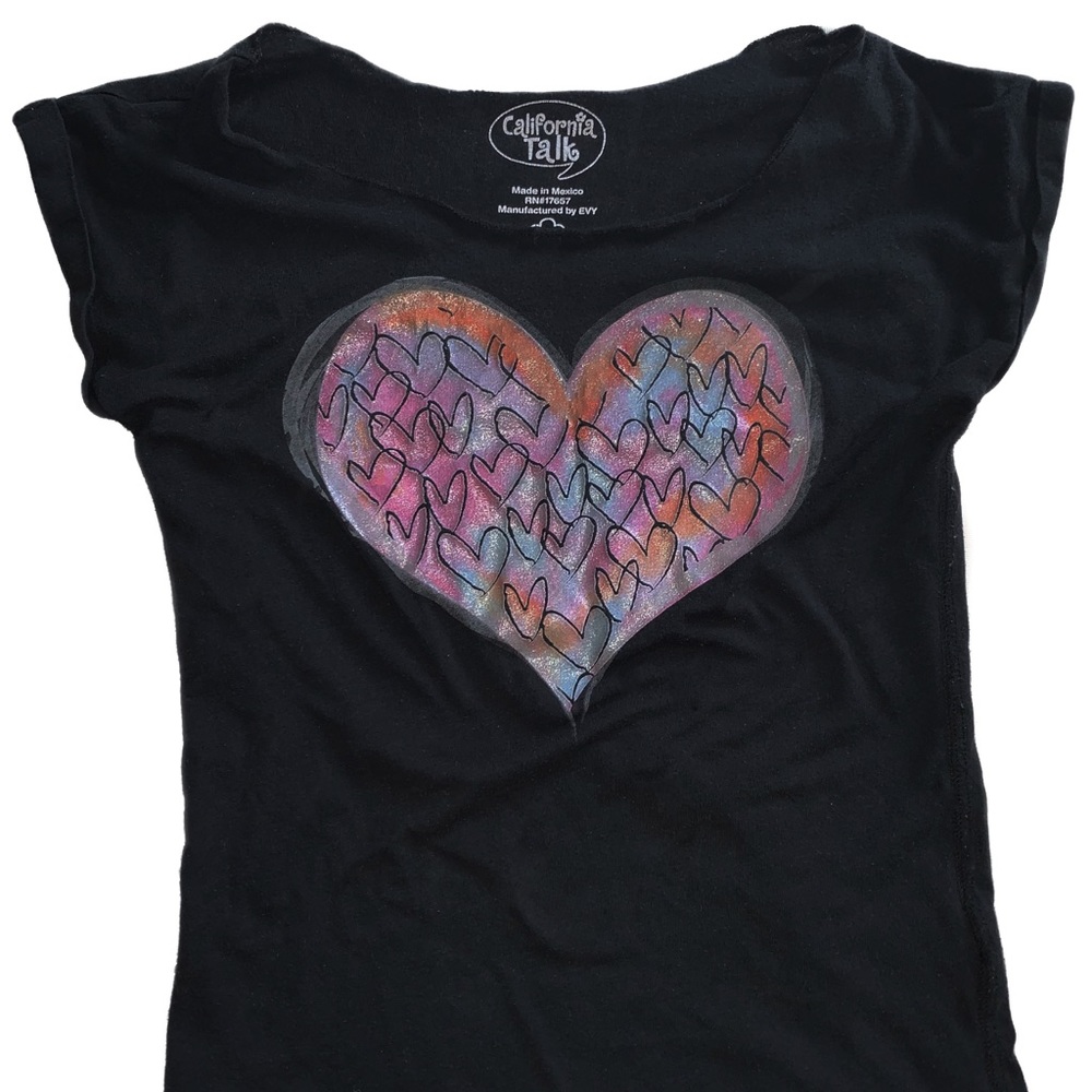 Multi colored heart graphic tee